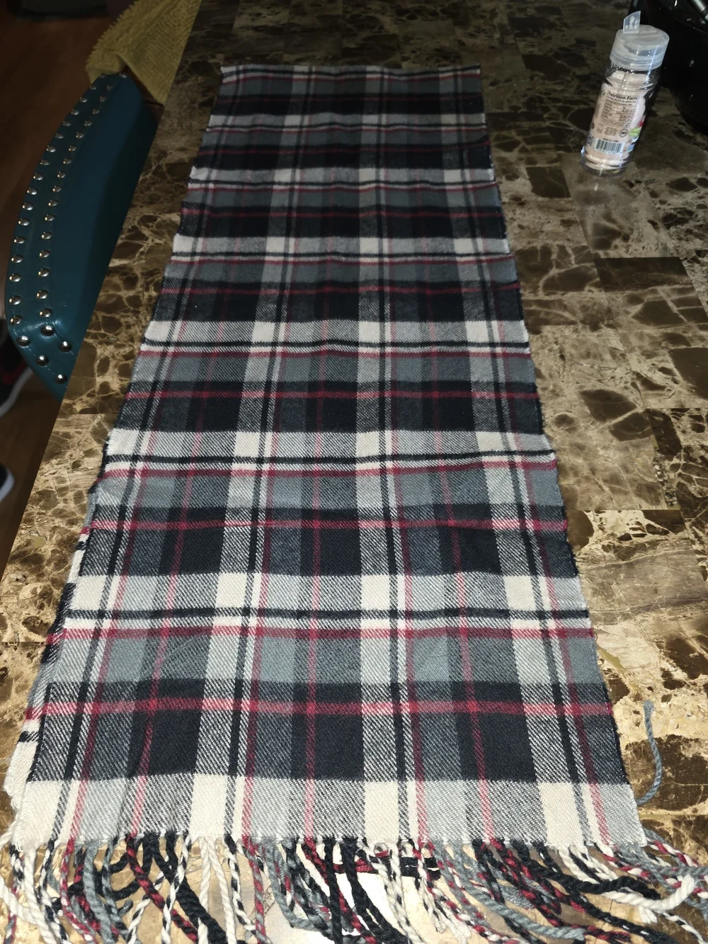 100% CASHMERE LONG SCARF TARTAN MADE IN SCOTLAND IMMACULATE